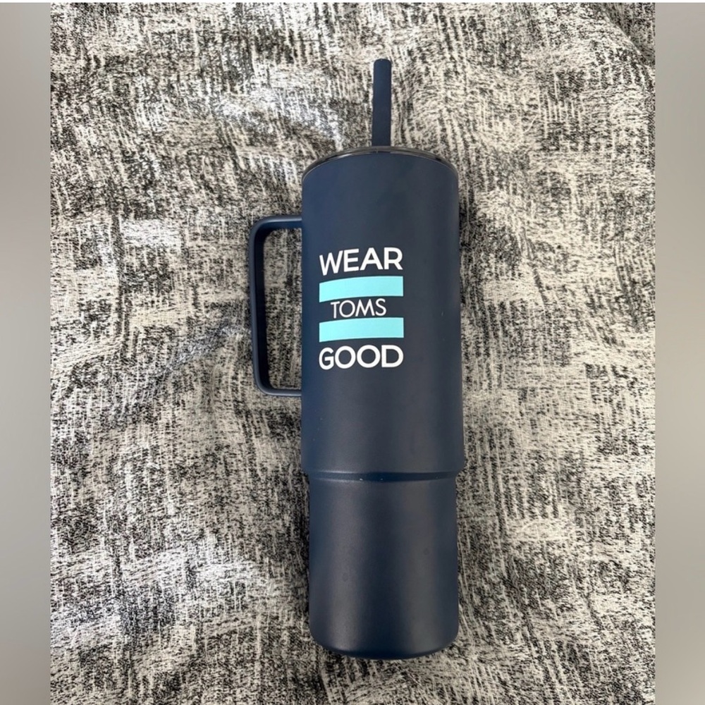 Tom’s MiiR 32 oz Tumbler Dark Blue NWOT